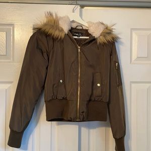 Rue 21 Snow Cropped Faux Fur Puffer Jacket